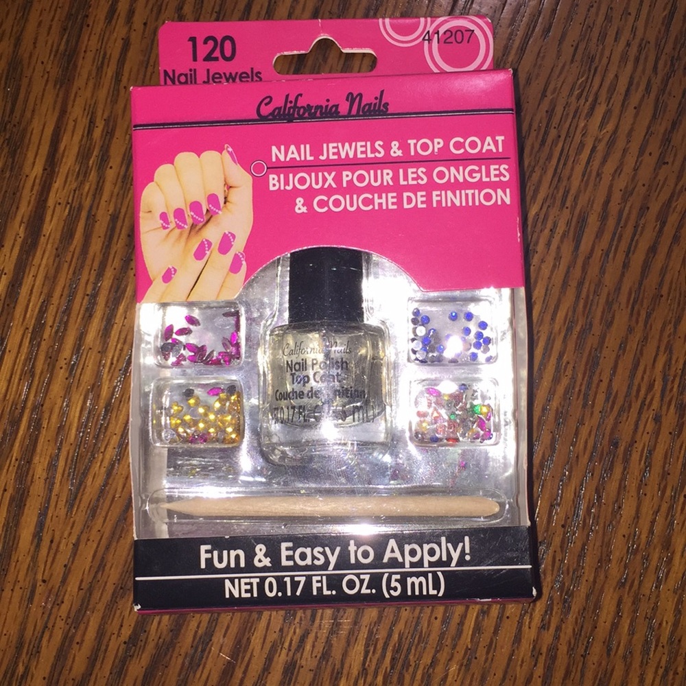 Nail jewels and top coat